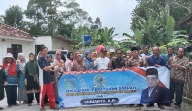Anggota-DPRD-Lampung-Sugianto-Sosialisasi-Peraturan-Daerah-768x444