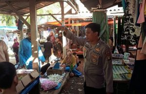 Cegah Premanisme Di Pasar, Polsek Rebang Tangkas Lakukan Patroli Pantau Kamtibmas