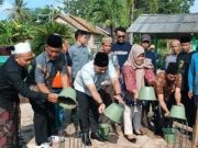 Samsul HS Anggota DPRD Lamsel Apresiasi Pembangunan Gapura Masjid Nurul Mukminin Desa Sidoasri