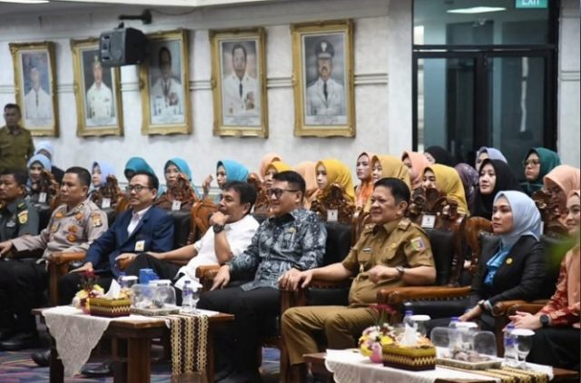 Ketua-DPRD-Lampung-Hadiri-Pelantikan-Pengurus-Perwosi