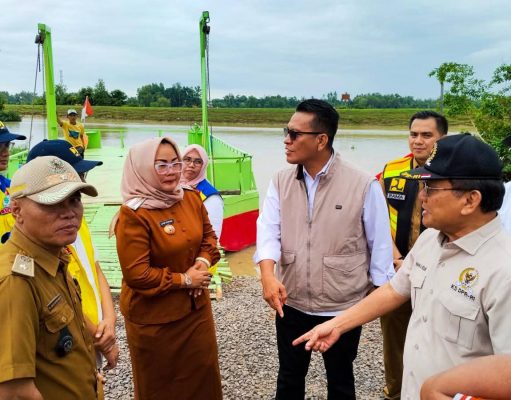 Hanan A Rozak Komisi V DPR RI Kunker Meninjau Jembatan Kali Pasir Lamtim