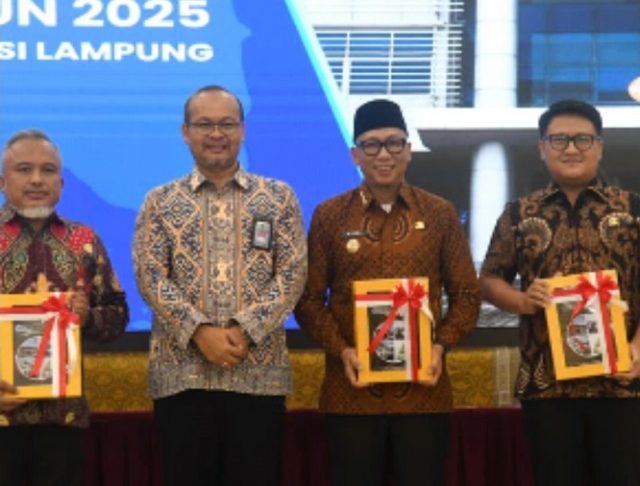 Ketua-DPRD-Provinsi-Lampung