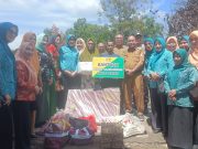 Ketua TP PKK Tulang Bawang Berikan Santunan dan Dukungan Moral Bagi keluarga Korban Kebakaran