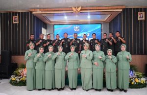 Dandim 0426 Didampingi, Ketua Persit KCK Cabang XLIX Hadiri Penyerahan Jabatan dan Pelepasan Kasiren Korem 043/ Gatam