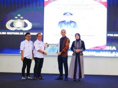 SMSI Tulang Bawang Berikan Piagam Best Partner kepada AKBP Yuliansyah di Acara Pisah Sambut Kapolres