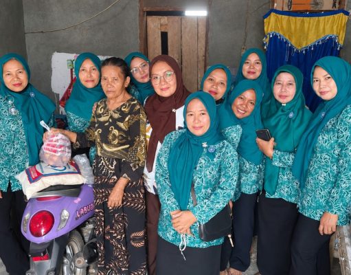TP PKK Kampung Tri Tunggal Jaya Gelar Jum’at Berkah, Kunjungi Rumah Disabilitas dan Lansia