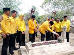 Peringati HUT ke-62 Golkar, DPD Golkar Tulang Bawang Ziarah ke TMP Menggala dan Santuni Anak Yatim